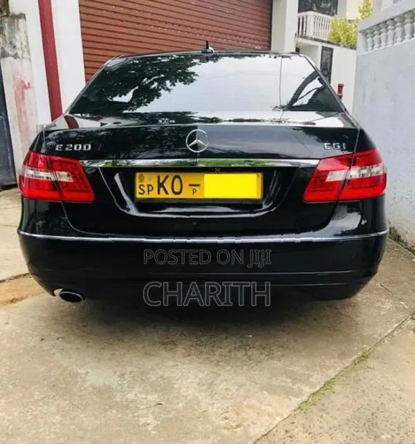 Mercedes Benz E200 2011