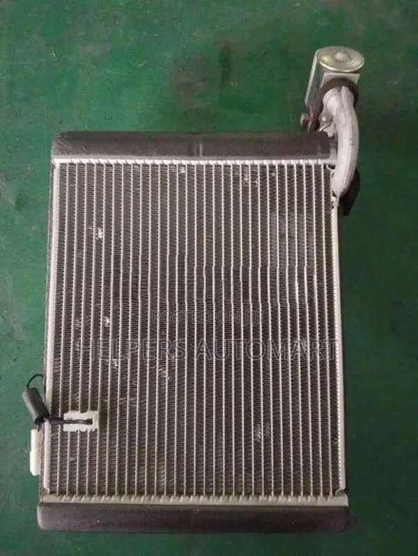 Toyota vitz ksp130 AC Cooler