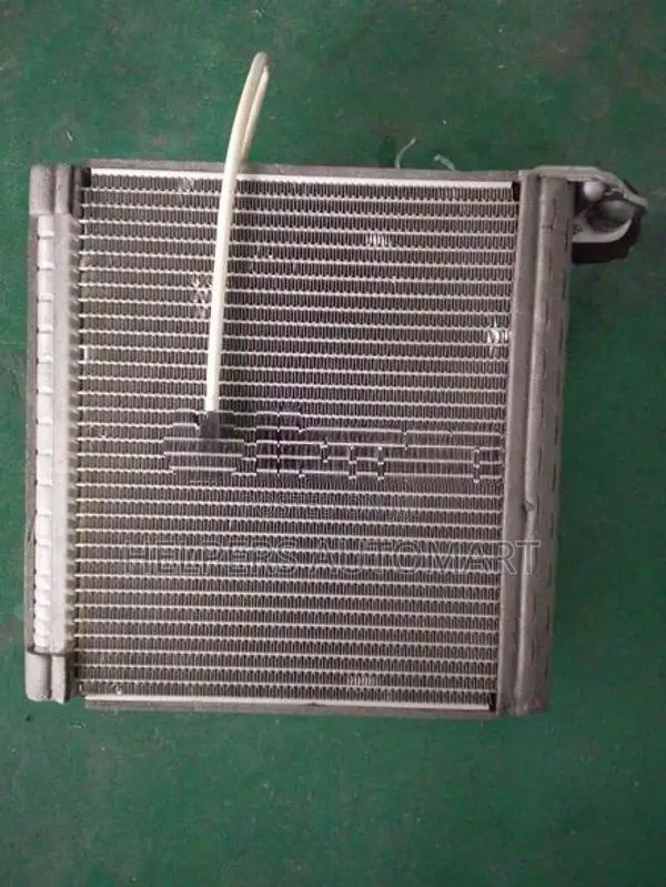Honda Fit shuttle GP7 AC Cooler