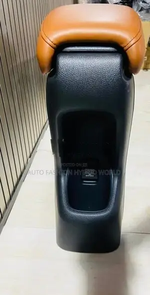 HONDA VEZEL CONSOLE BOX PANEL