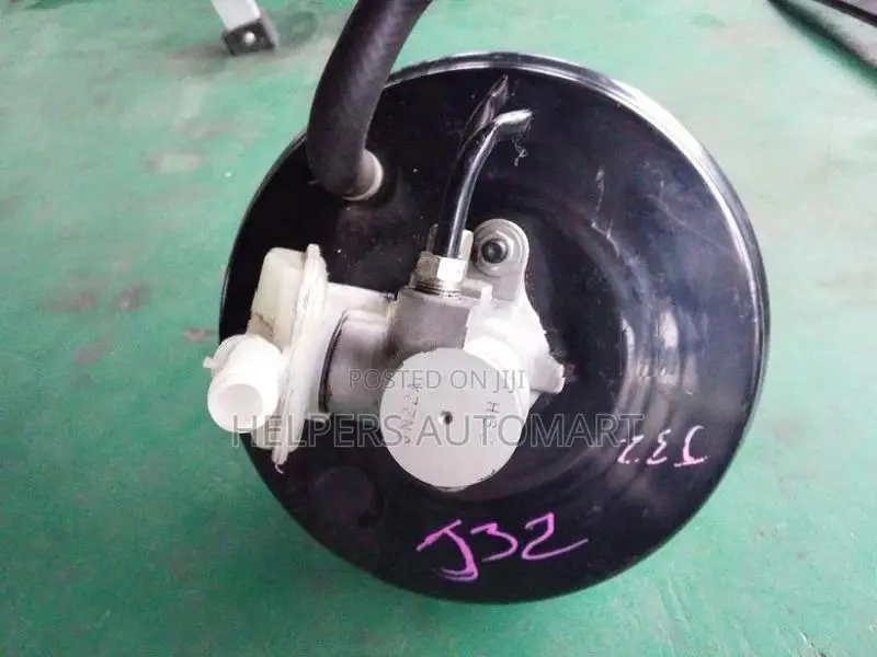 Nissan Teana J32 break booster