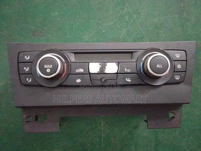 BMW X1 AC control pannel