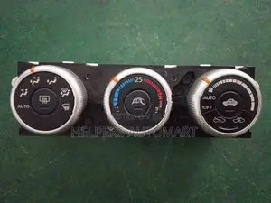 NISSAN Bluebird G11 AC control pannel