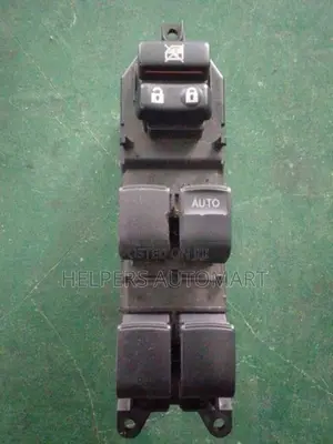 Toyota vitz ksp130 Door master switch