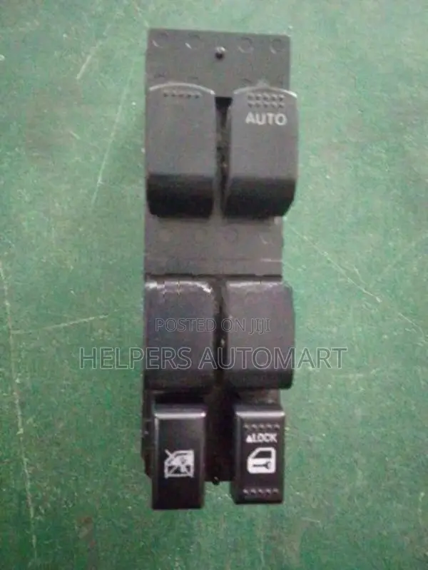 Suzuki swift C71 Door master switch