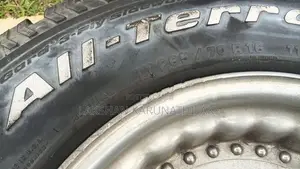PAJERO Off road tire set (4) with rims 265/70 R16
