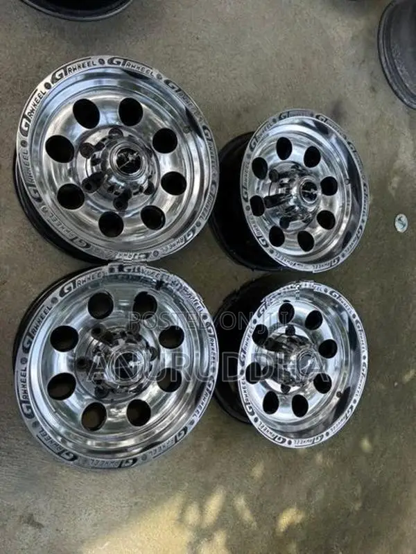 14” Alloy Wheels