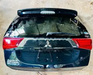 Mitsubishi Outlander PHEV Tail Door