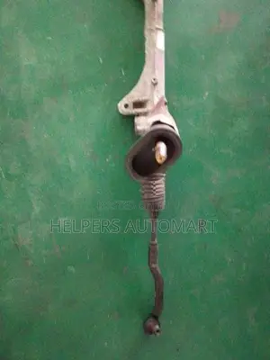NISSAN Bluebird G11 power streeing rack