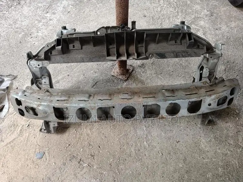 Toyota Vitz kSP90 Nose Cut Frame