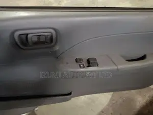 Nissan Caravan E25 Front Right Power Door