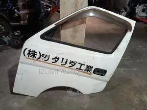 Nissan Caravan Front Left Manual Door