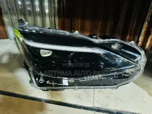 Yariss Cross Head Lamp