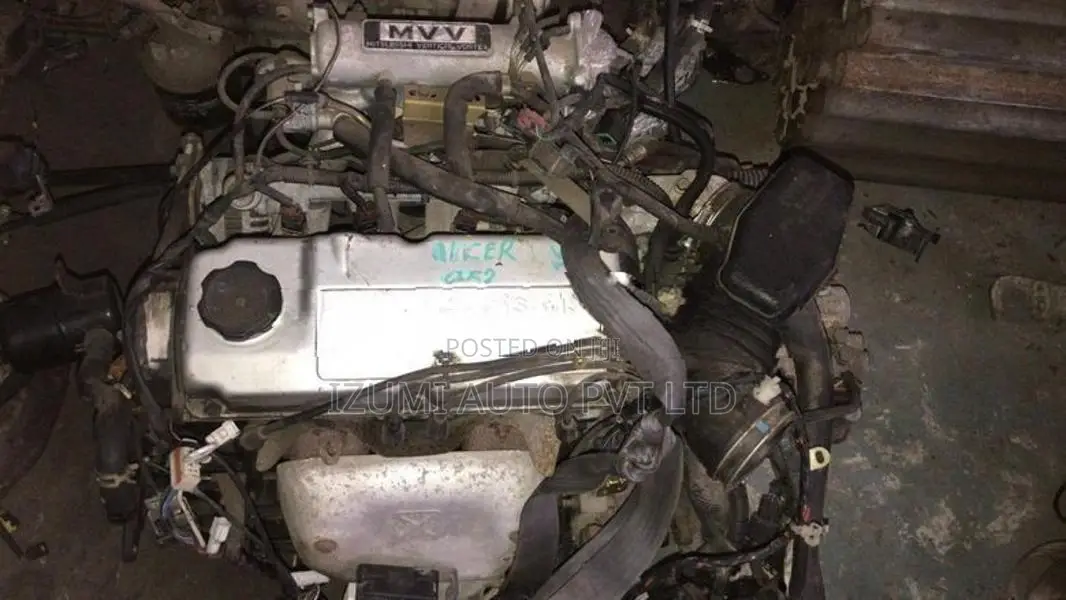 Mitshubishi Lancer 4G15 Engine Head and Black (delco model)