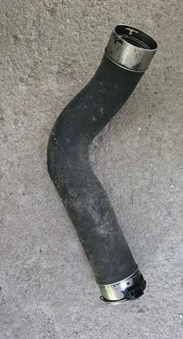BMW F10 520d B47 Intercooler Charge Air Pipe Turbo Hose
