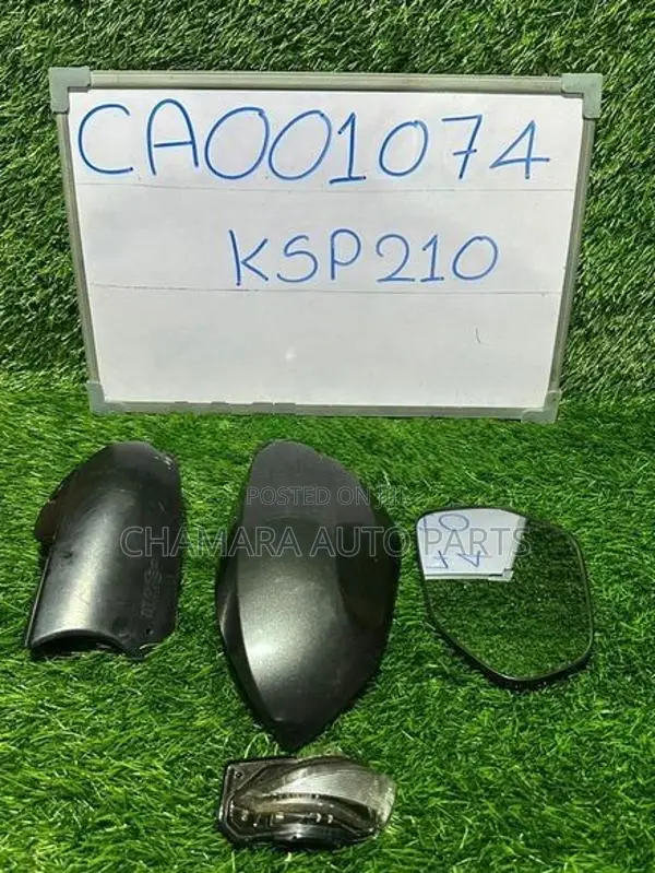 Toyota Yaris (KSP-210/2024) Side Mirror Cup