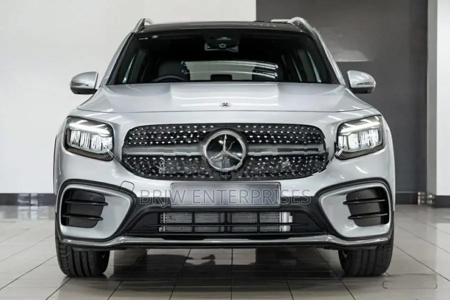 Mercedes Benz GLB glb200 amg prem plus 2024