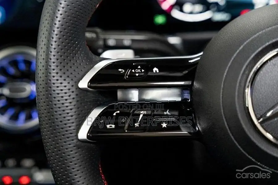 Mercedes Benz GLB glb200 amg prem plus 2024
