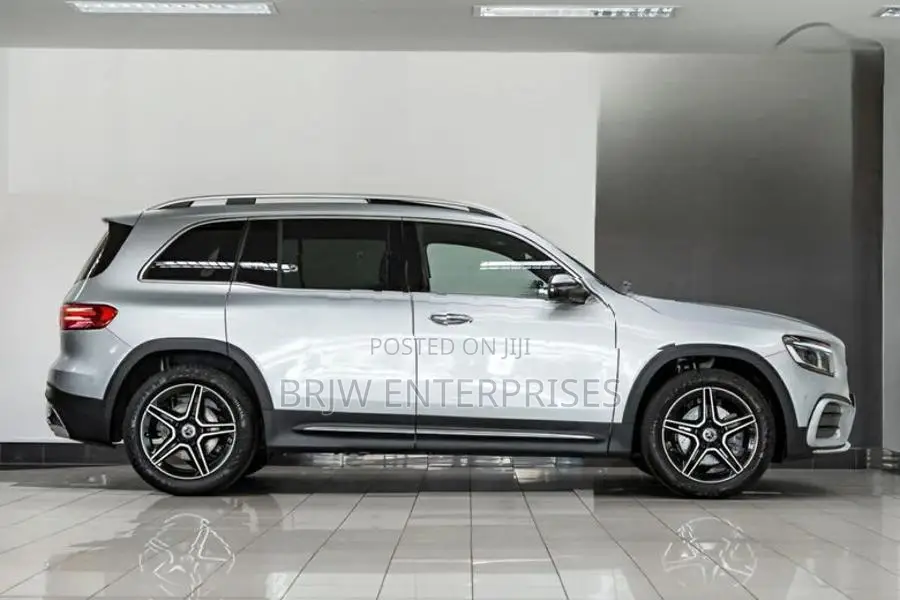 Mercedes Benz GLB glb200 amg prem plus 2024