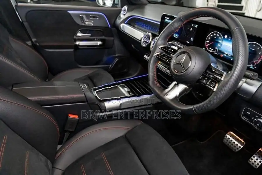 Mercedes Benz GLB glb200 amg prem plus 2024