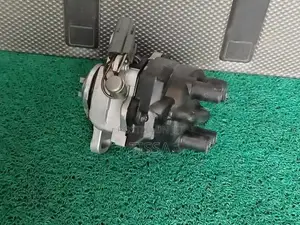 Nissan Sunny FB14 Ignition Distributor