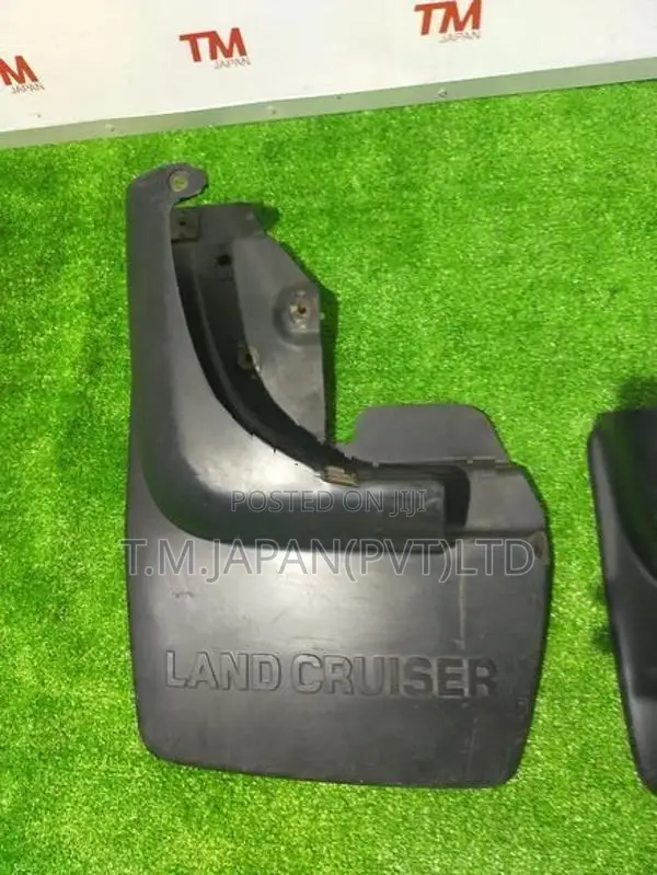 Toyota Land Cruiser Mad Flaps