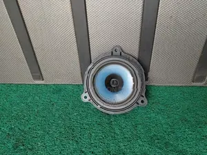 Nissan X Trail T30 Door Speakers