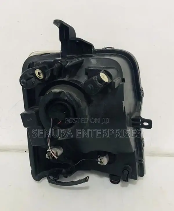 SUZUKI EVERY DA64 HEAD LIGHT RH