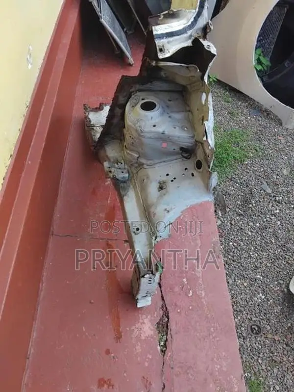 Suzuki Wagon R 44s Left Body cut ( Bulk head/A post )