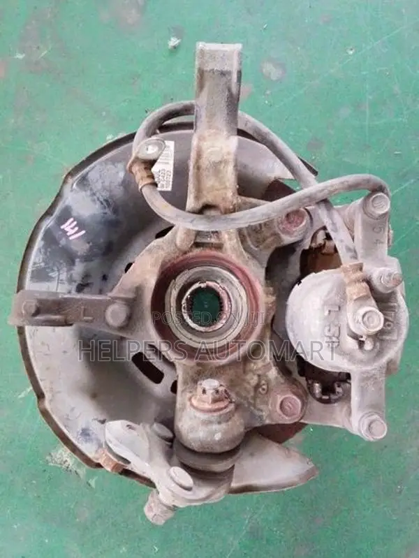 Toyota Axio E141 front Hub