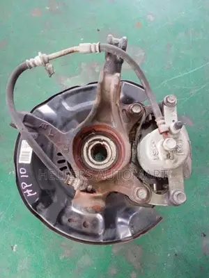Toyota AQUA NHP10 front Hub