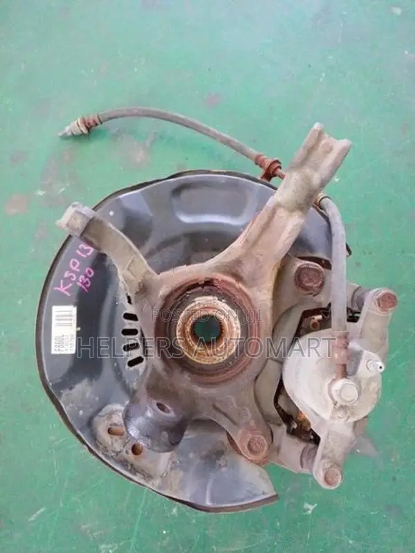 Toyota vitz ksp130 front Hub