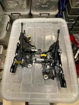 Genuine BMW 7 740e 740Le G11 G12 Bonnet Shock hinges actuators G30 530