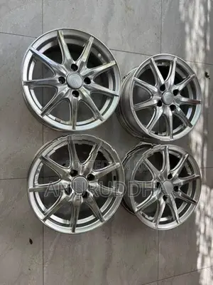 14” Alloy Wheels
