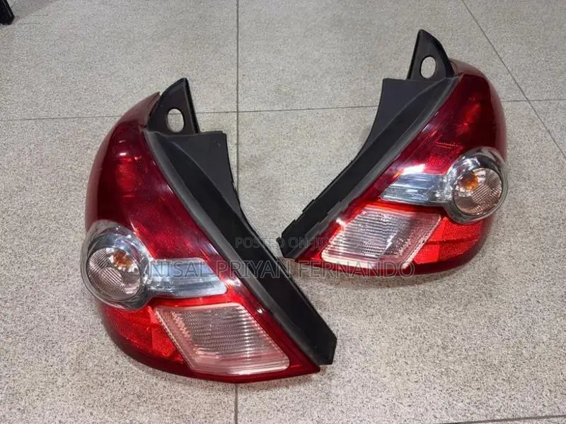 Nissan Tiida Wagon Tail Light
