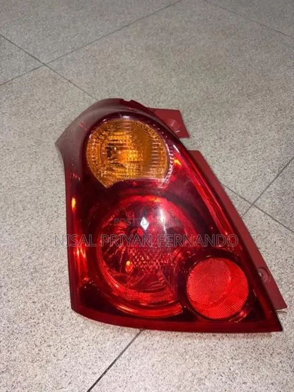Suzuki Swift Beetle Sport (ZC71) Tail Light