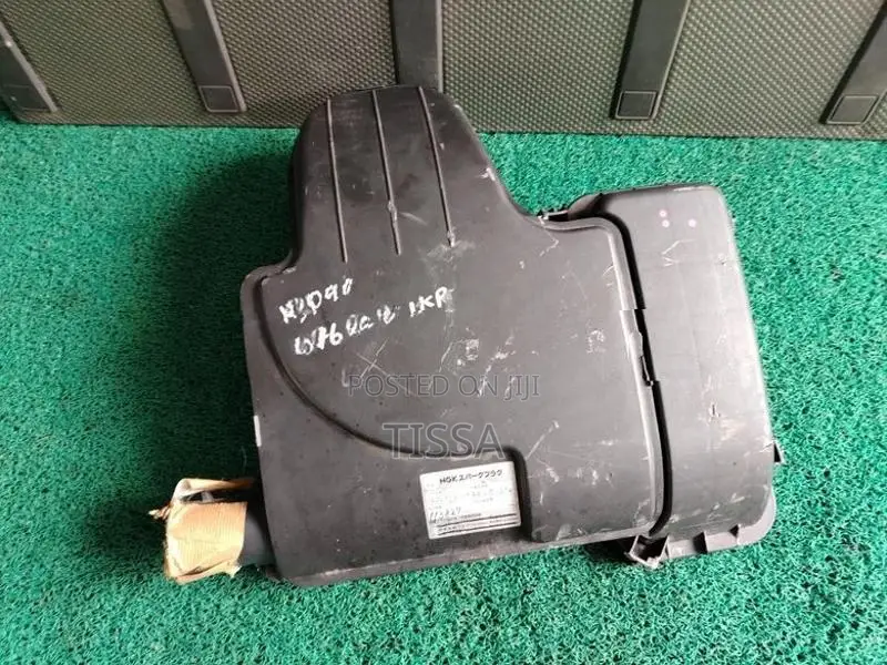 Toyota Vitz KSP90 Engine Air Filter Housing
