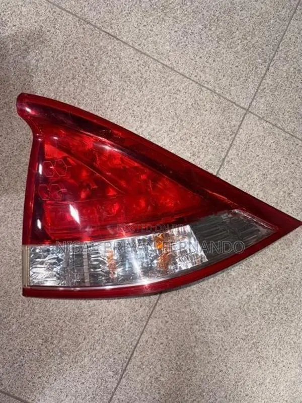 Honda Insight Tail Light