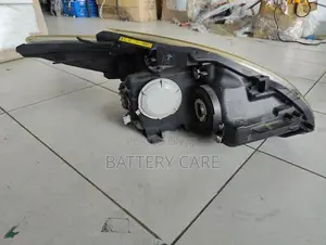 PRIUS GS LH HEAD LIGHT
