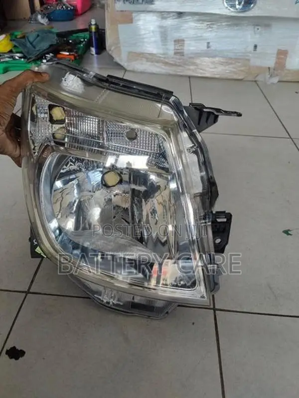 WAGON R 44S FZ RH HEAD LIGHT