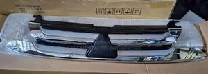 Mitsubishi Outlander Grille