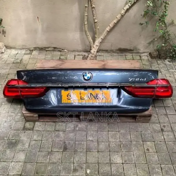 Genuine BMW 7 740e 740Le dicky bootlid door complete lights G11 G12 20