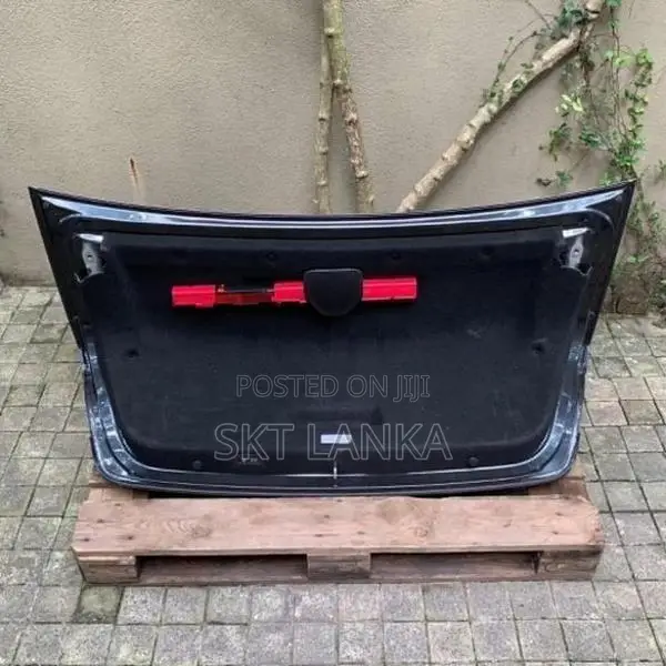 Genuine BMW 7 740e 740Le dicky bootlid door complete lights G11 G12 20