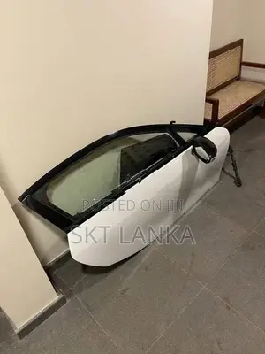 Genuine BMW i8 2018 Driver Door Complete with Side Mirror