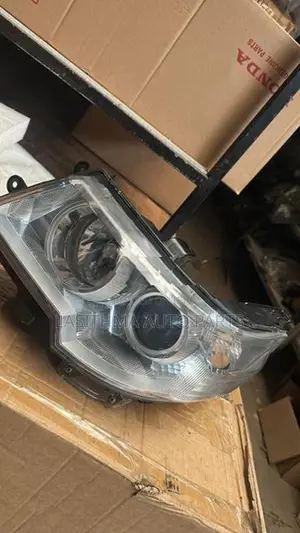 Indian Wagon R Head Lamp