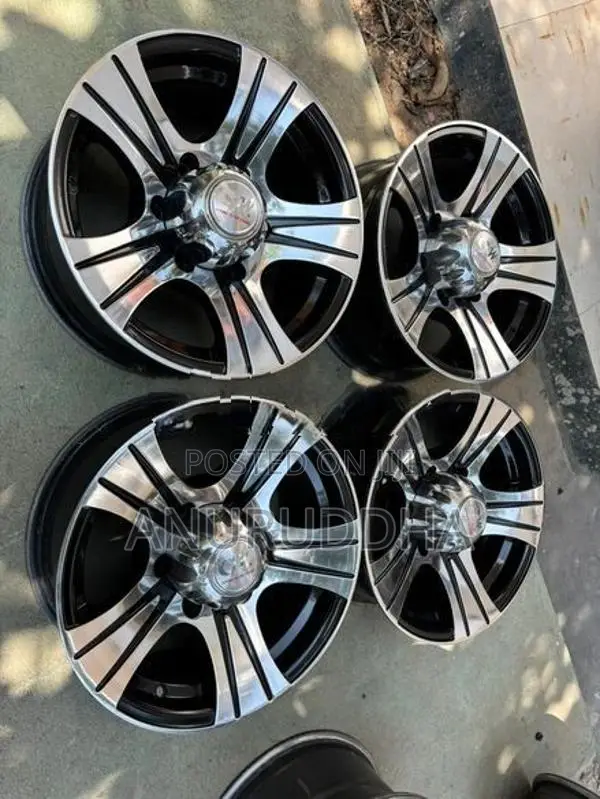 15” Alloy Wheels