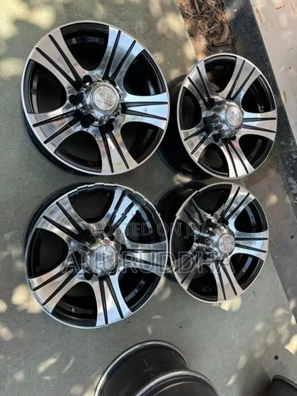 15” Alloy Wheels