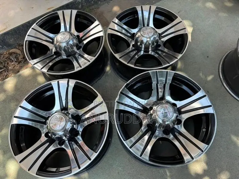 15” Alloy Wheels