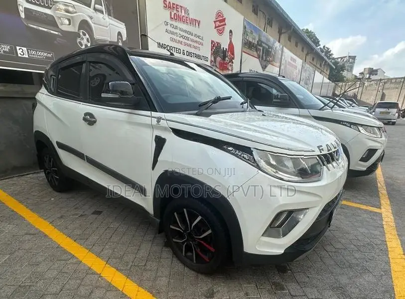 Mahindra KUV 100 NXT 2021