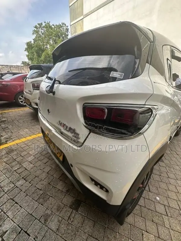 Mahindra KUV 100 NXT 2021